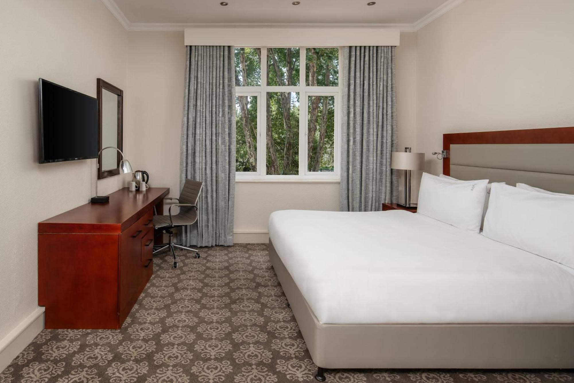 Holiday Inn - Johannesburg Sunnyside Park By Ihg Joanesburgo Exterior foto