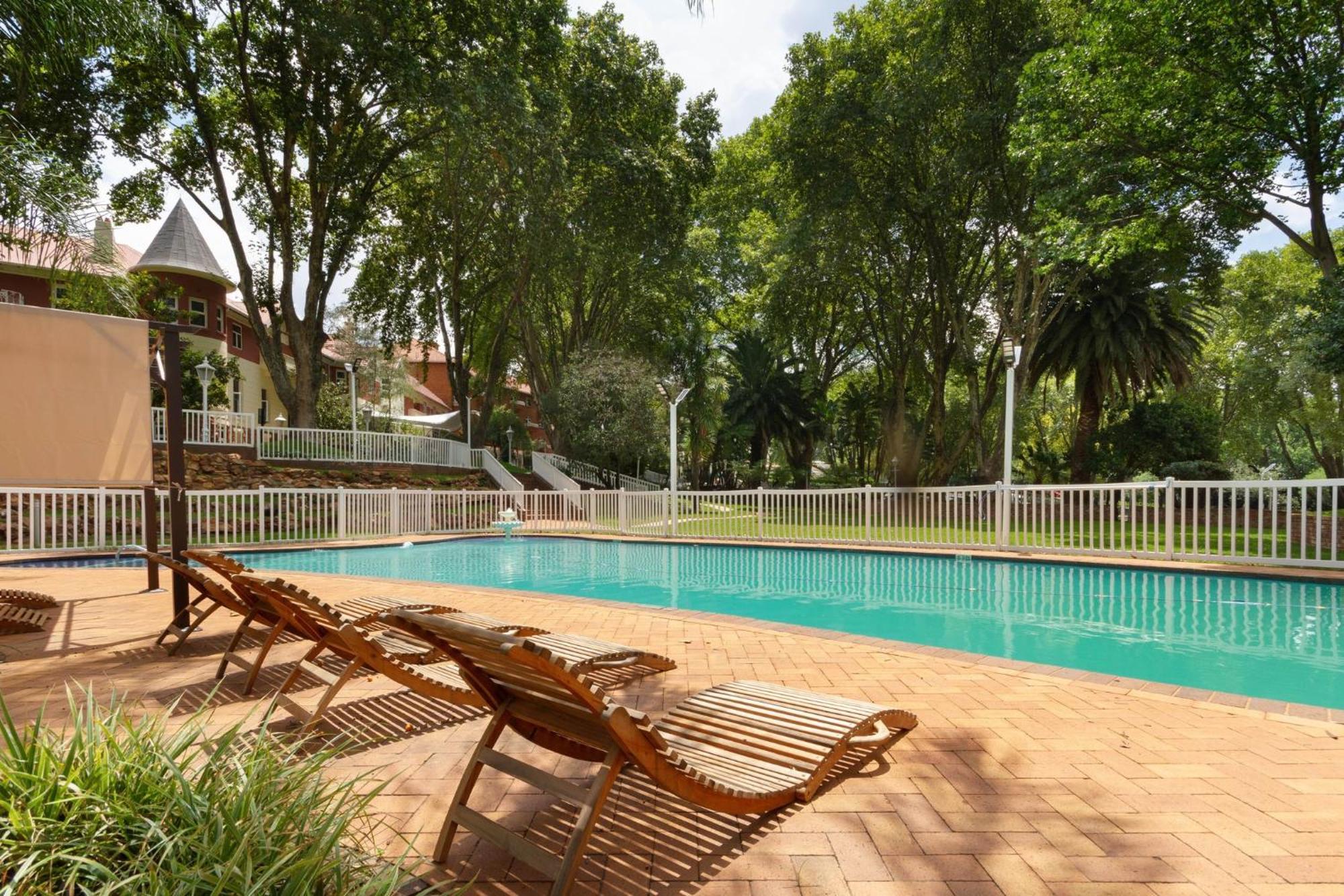 Holiday Inn - Johannesburg Sunnyside Park By Ihg Joanesburgo Exterior foto